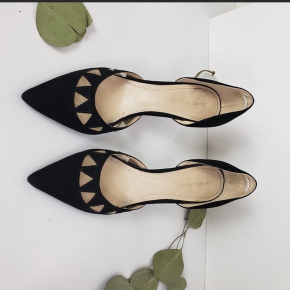 Marc Fisher pointed black suede heels - Picture 2 of 2